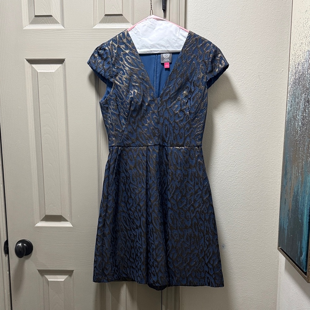 Vince Camuto Elegant Blue and Gold Dress